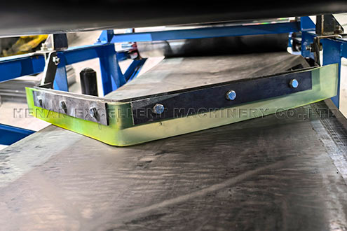 Portable Belt Conveyor For Sugar Bag Handling Return Belt Cleaner Portable Belt Conveyor For Sugar Bag Handling Return Belt Cleaner